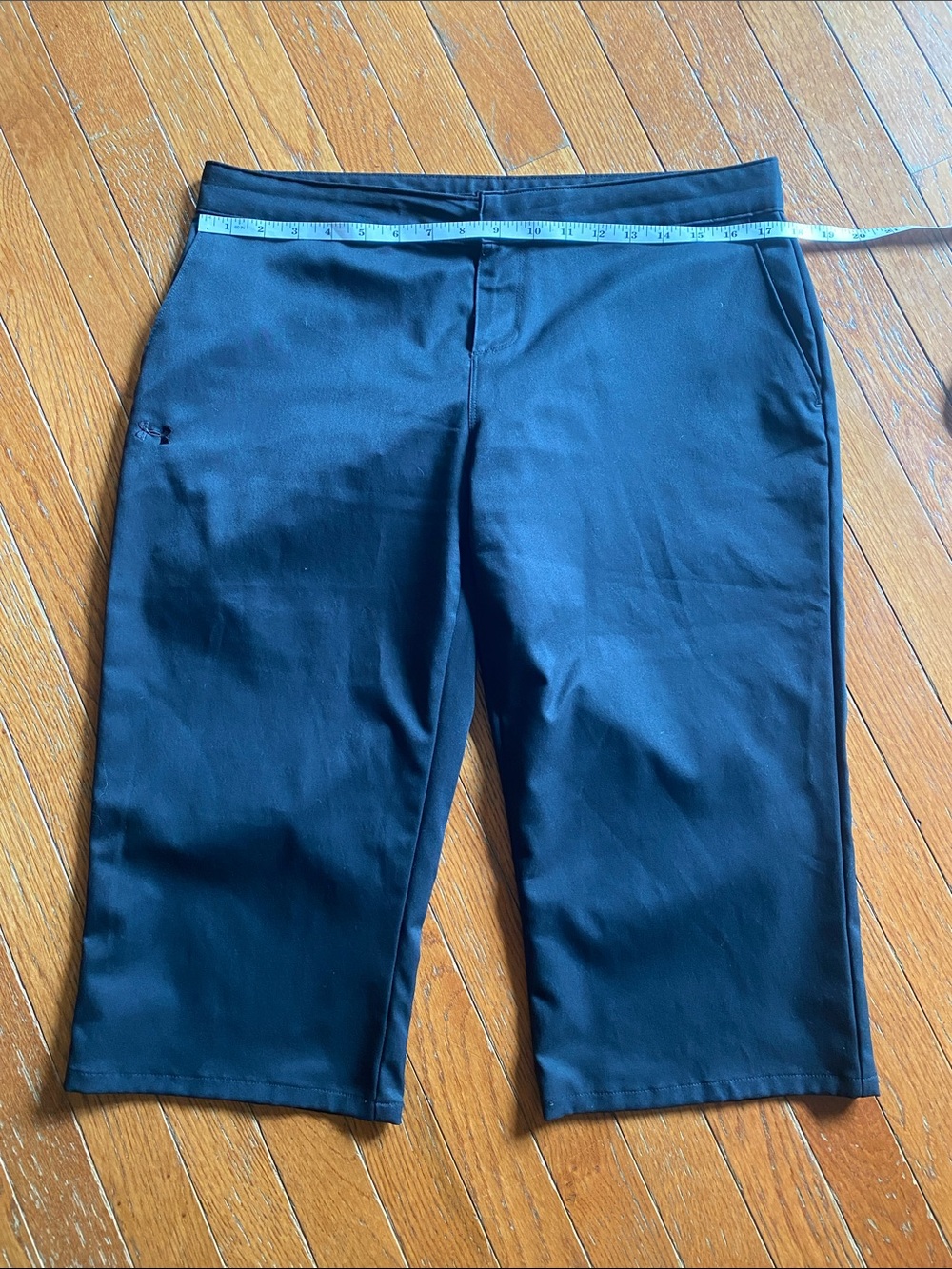 Under Armour Black Knee-Length Active Bermuda Shorts